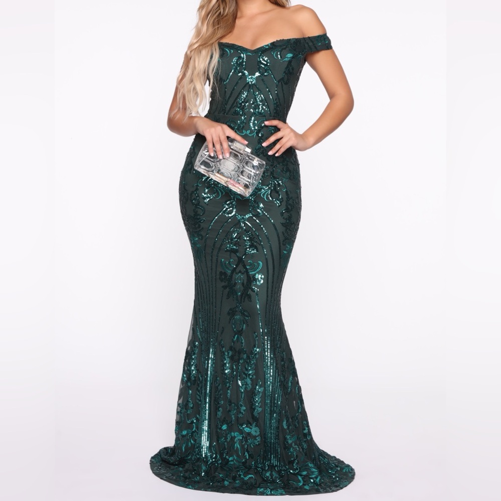 FORMAL SEQUINED EMERALD GREEN OFF THE SHOULDER GOWN